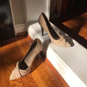 Suede khaki BCBG 4” heels gold buckle size 10